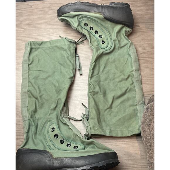 US MILITARY MUKLUK MAN'S EXTREME COLD WEATHER BOOTS N-1B size Small - Picture 1 of 10